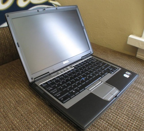 Laptop Chạy Win XP Dell Latitude D630